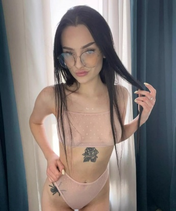 Анкета проститутки Эмилия - город Болгар, 19 лет, №2305